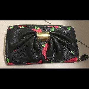 NEW Betsey Johnson Wallet